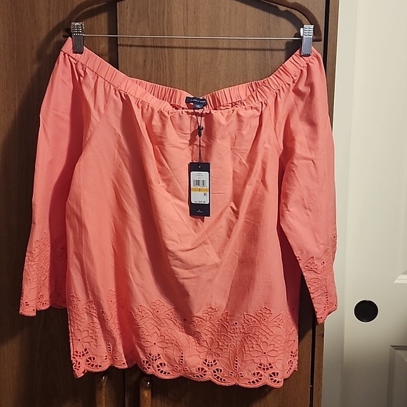 Tommy Hilfiger Tops - Tommy Hilfiger Pink Embroidered Off The Shoulder Blouse Size Small NWT